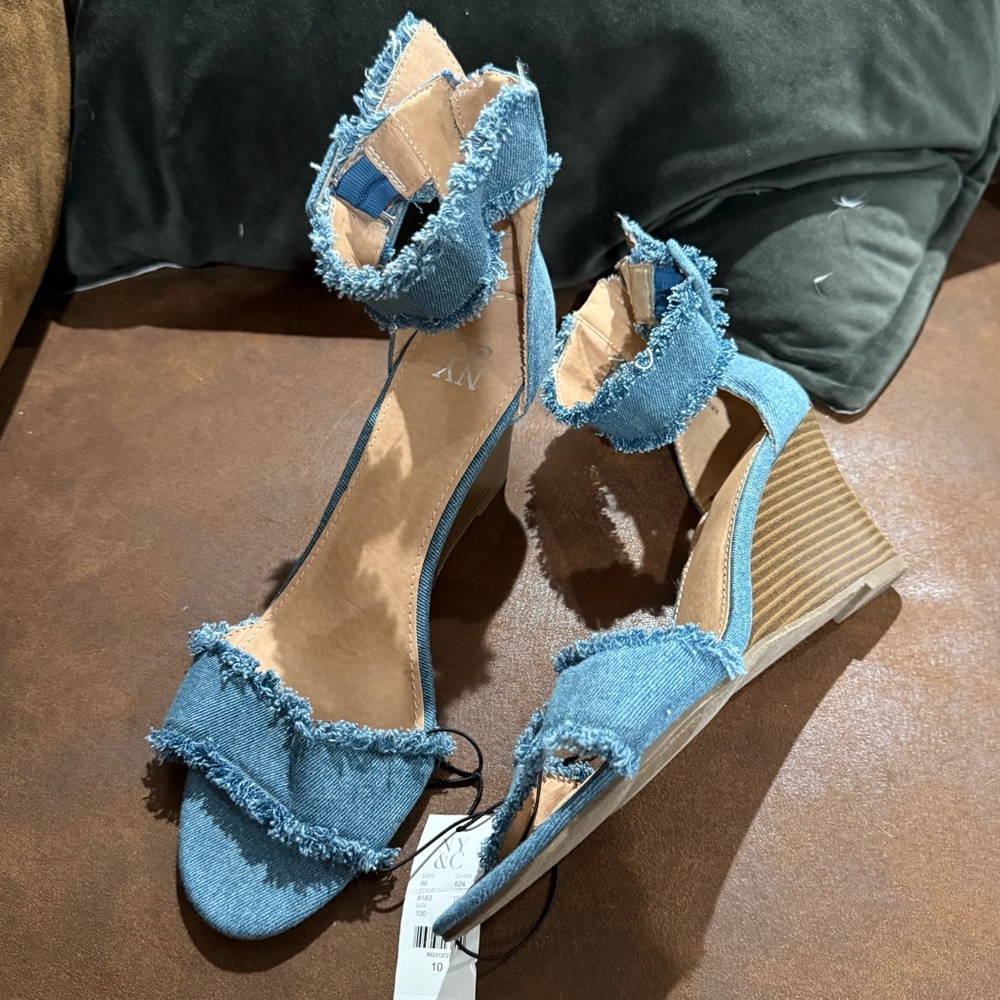 🆕 NY&Co Frayed Blue Denim Ankle-Strap Wedge Sandals